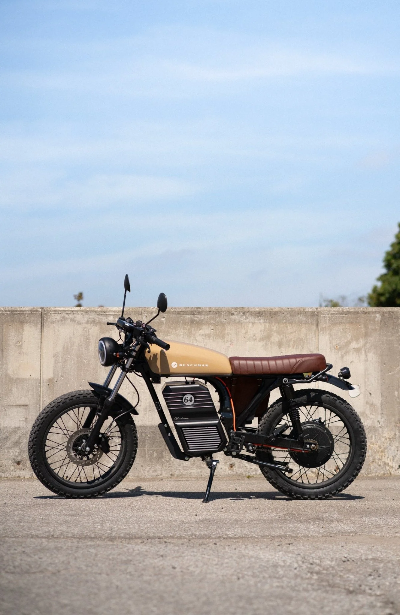 64 E-Bike - Image 15