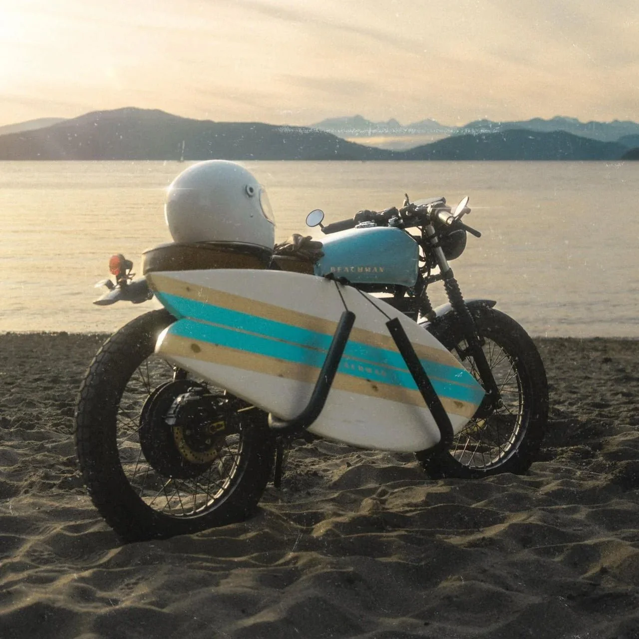 Beachman '64 Electric Bike - Image 12