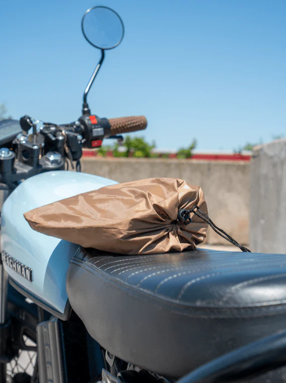 Beachman Dust Cover - Image 3