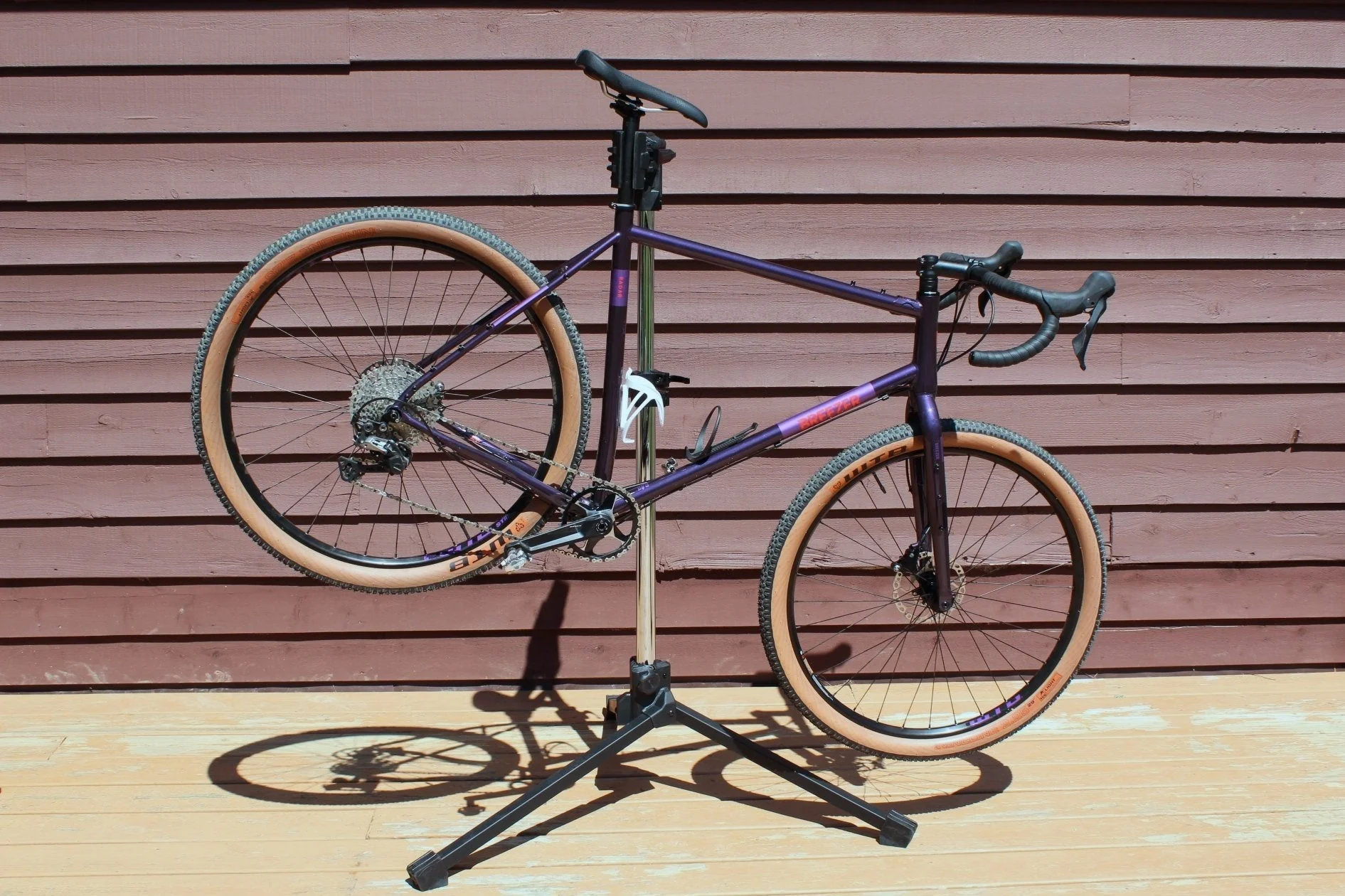 BIKE HANDLER PRO WORKSTAND - Image 7
