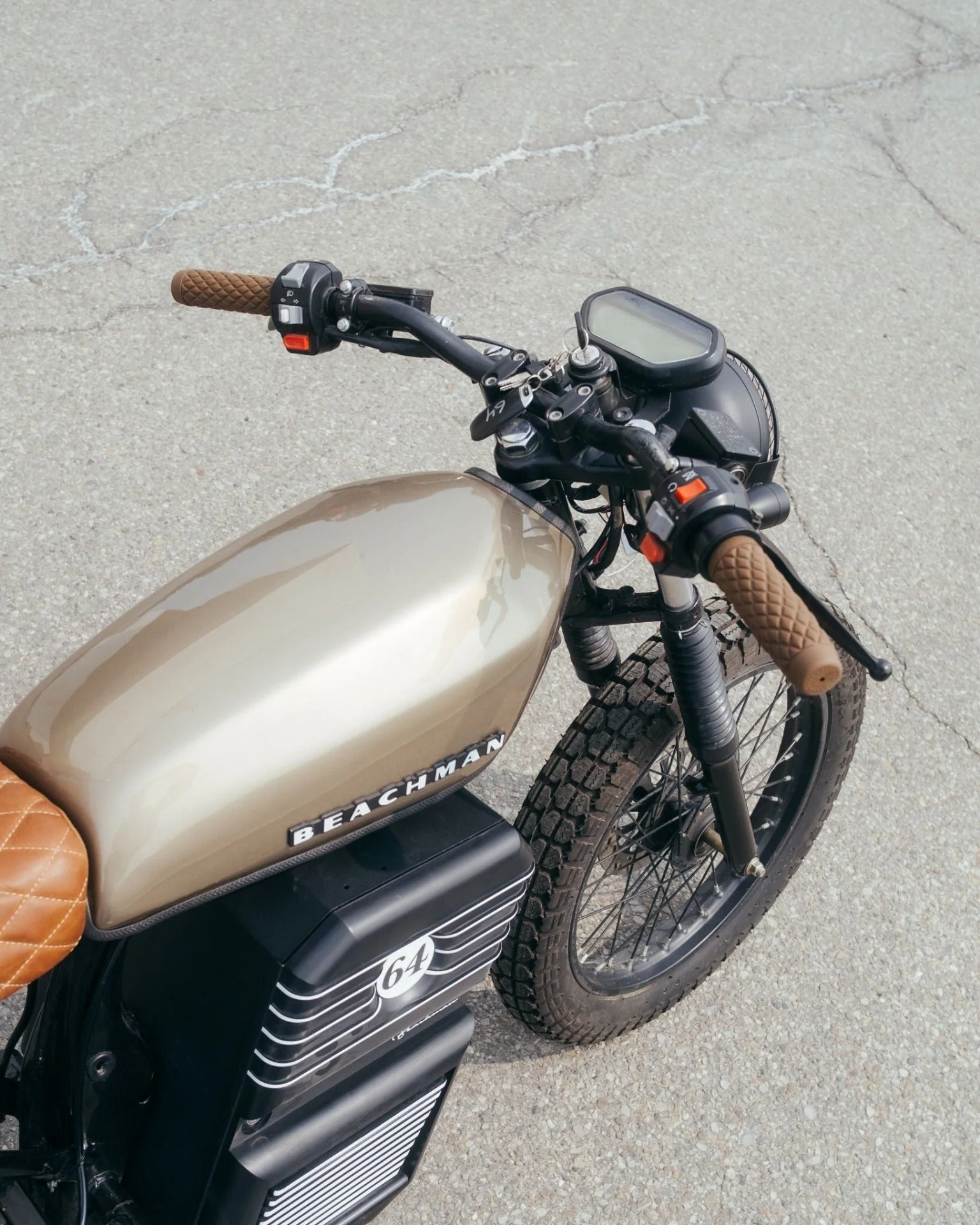 Quilted Hand Grips - Image 4