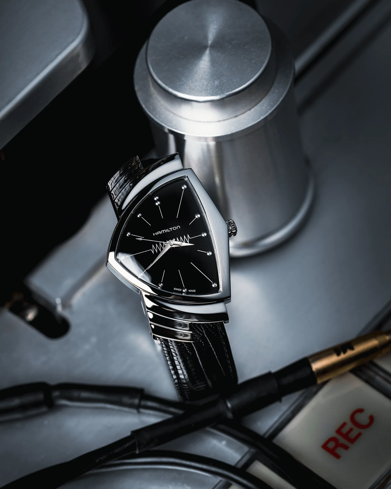 Hamilton Ventura Quartz - Image 9
