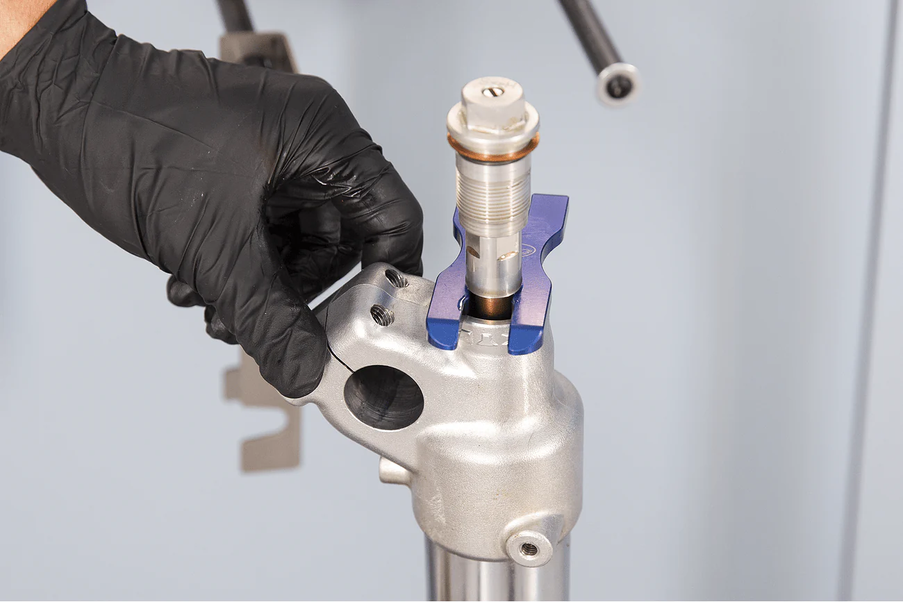 Motion Pro Damping Rod Holder - Image 3