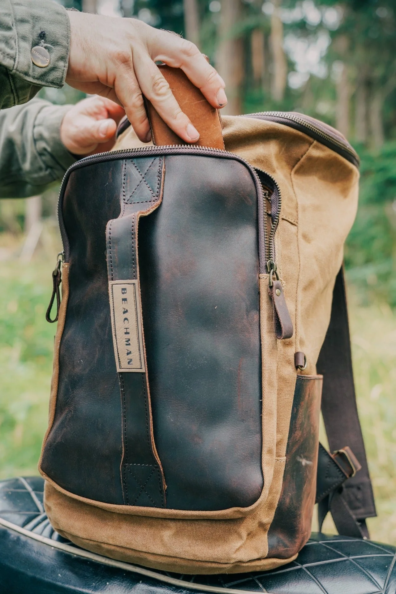 Traveler's Bag - Image 3